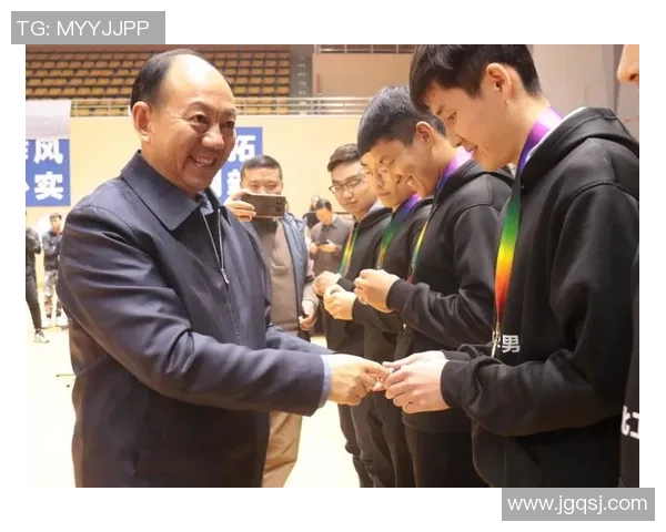 聚焦当代篮球运动员成长轨迹与全球竞技精神多维发展趋势深度探索